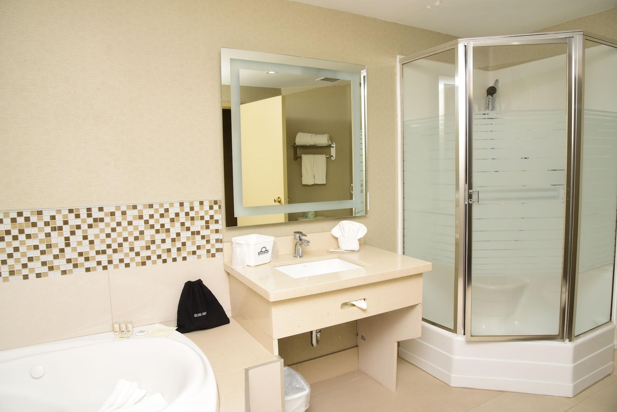 Days Inn By Wyndham Ottawa Exterior photo