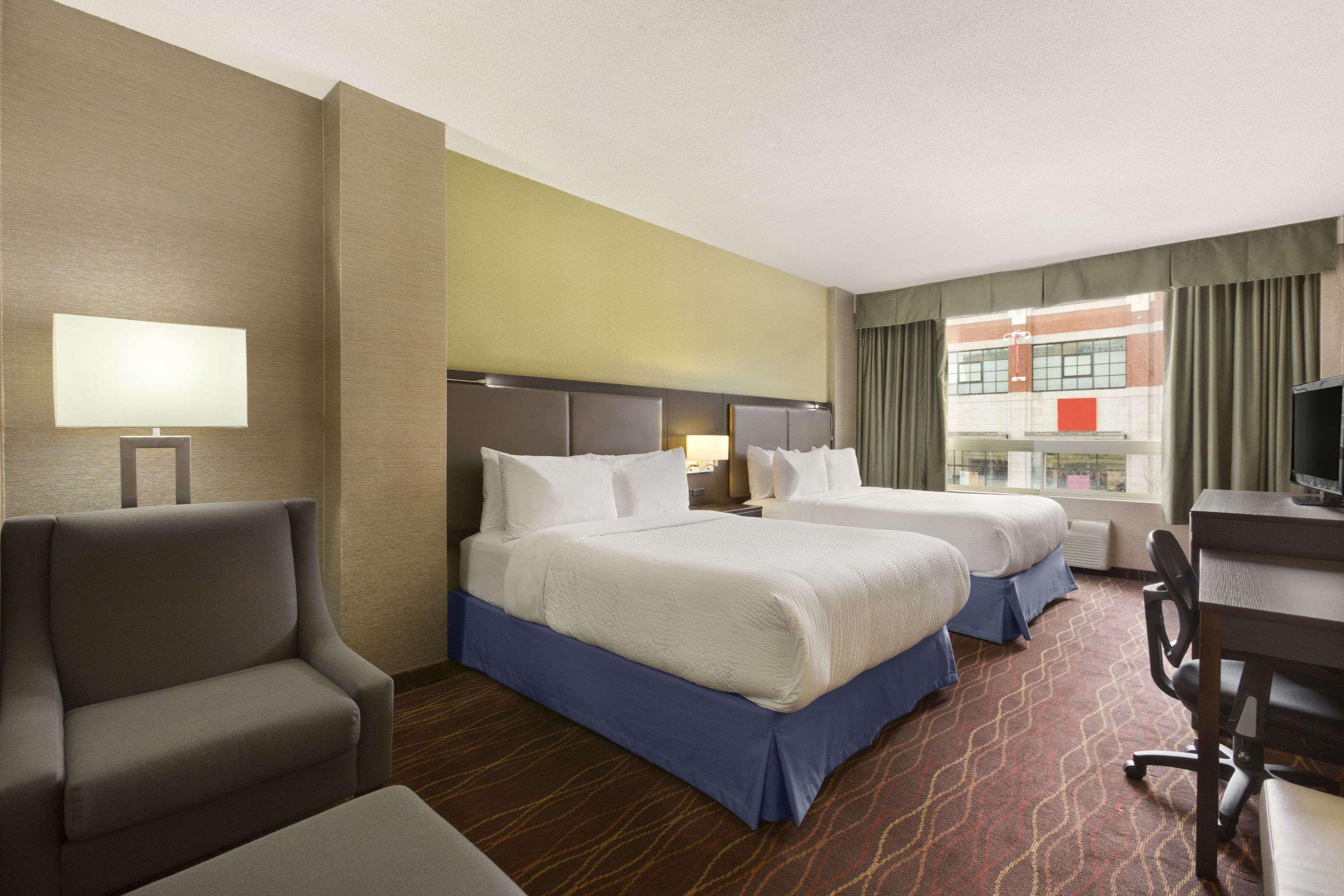 Days Inn By Wyndham Ottawa Exterior photo